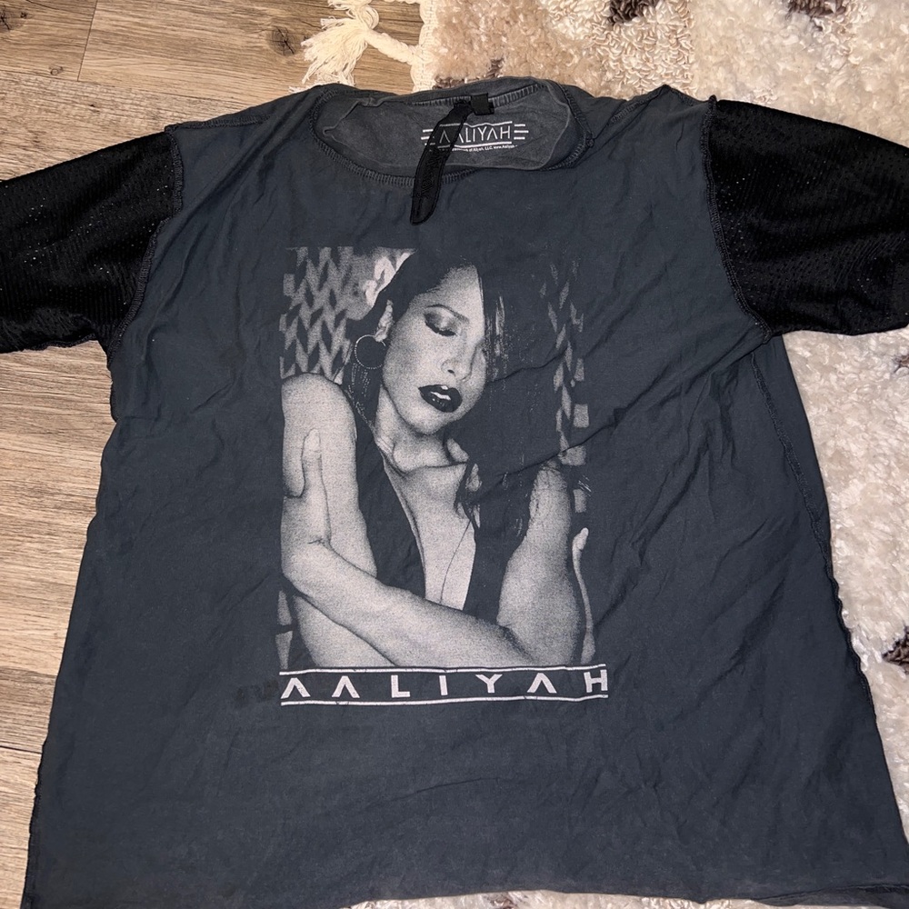 NASTY GAL Aaliyah tee